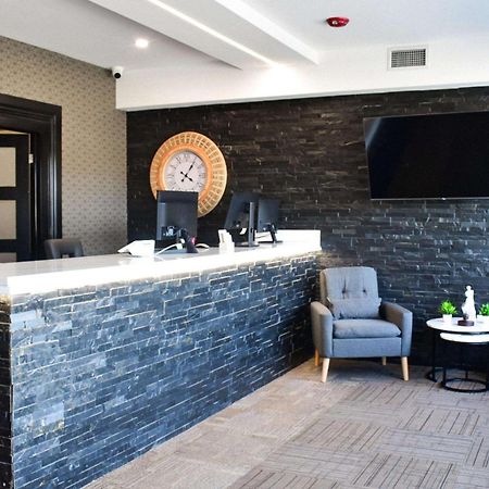 Big Bird Inn Wawa, Surestay Collection By Best Western Exteriör bild