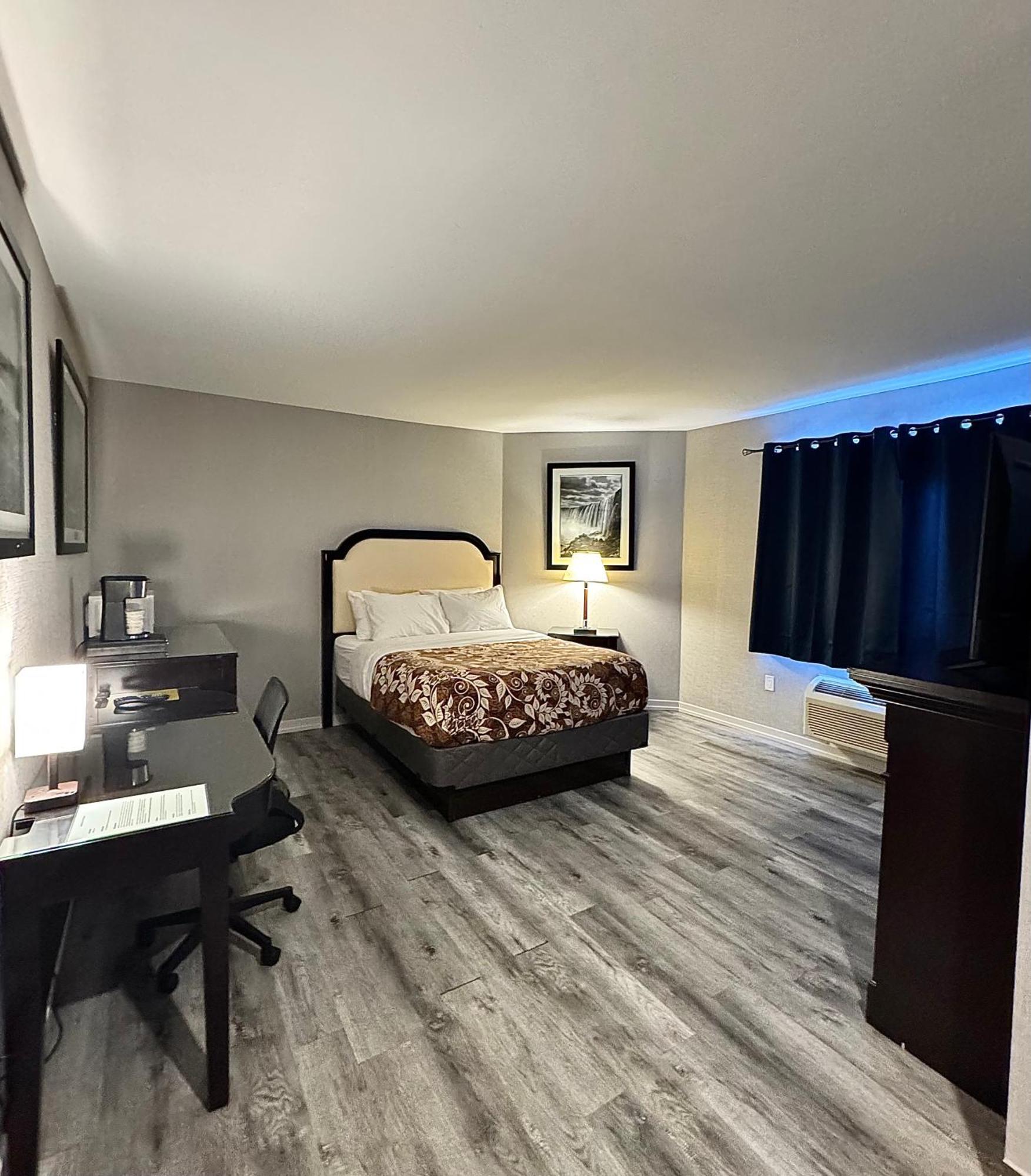 Big Bird Inn Wawa, Surestay Collection By Best Western Exteriör bild