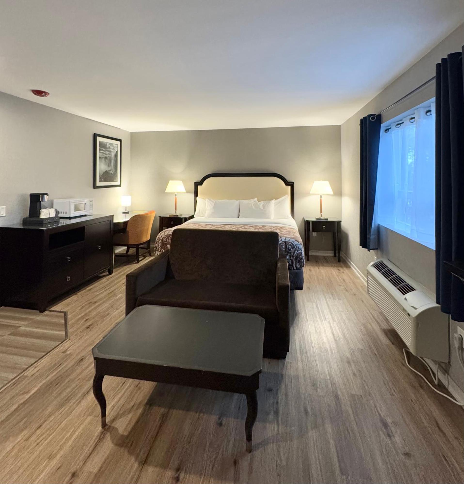 Big Bird Inn Wawa, Surestay Collection By Best Western Exteriör bild